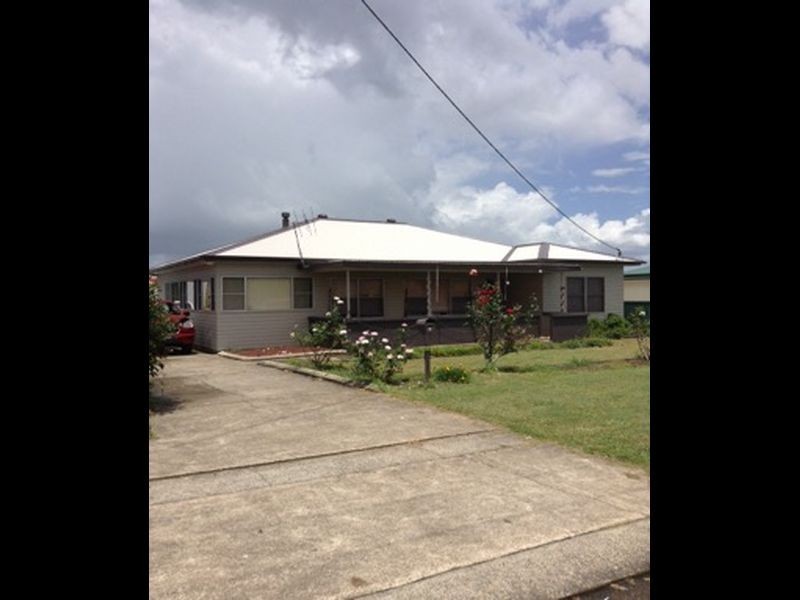 22 McRae Avenue, Taree NSW 2430
