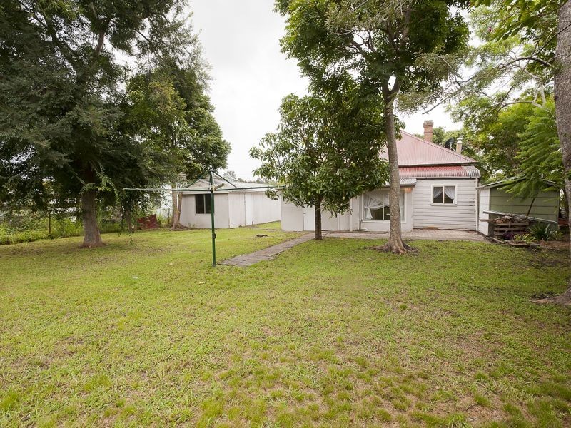 10 Stevenson Street, Taree NSW 2430