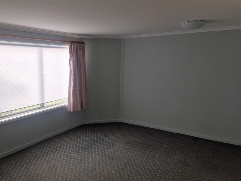 24 Bayview Crescent, Taree NSW 2430