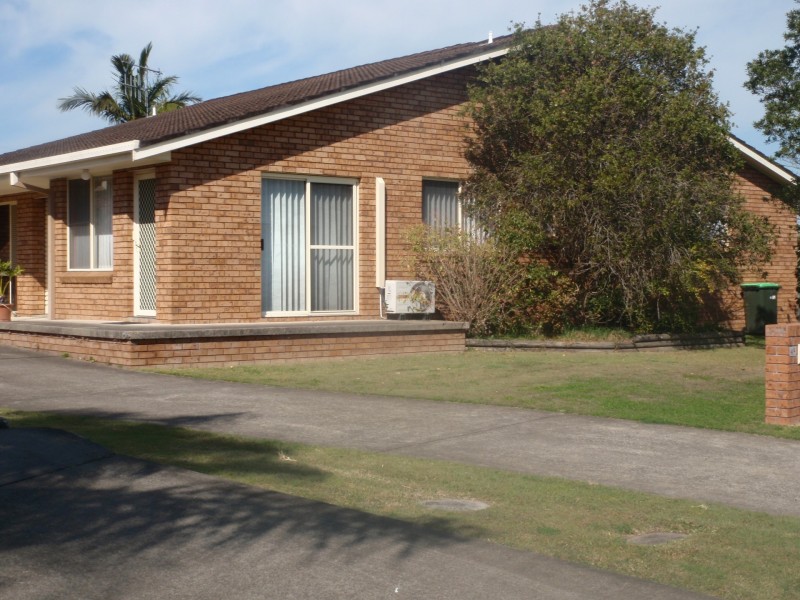 2/48 Dolphin Avenue, Taree NSW 2430