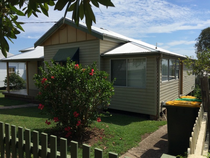 27 Fotheringham Street, Taree NSW 2430