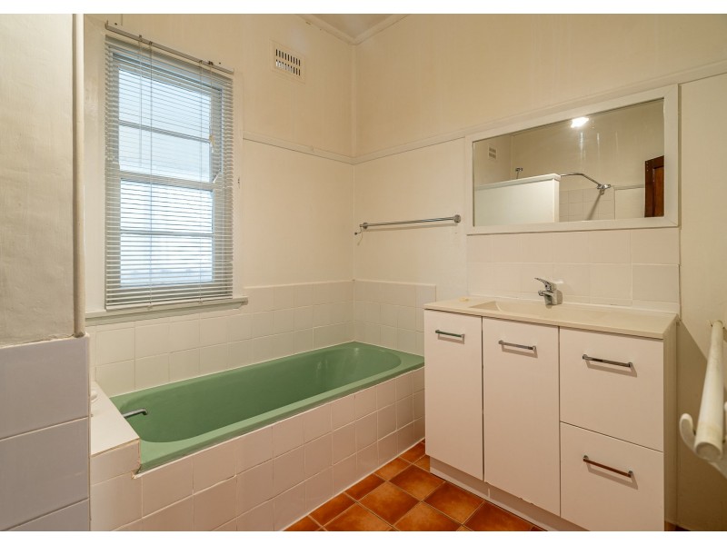 30 Alban Street, Taree NSW 2430