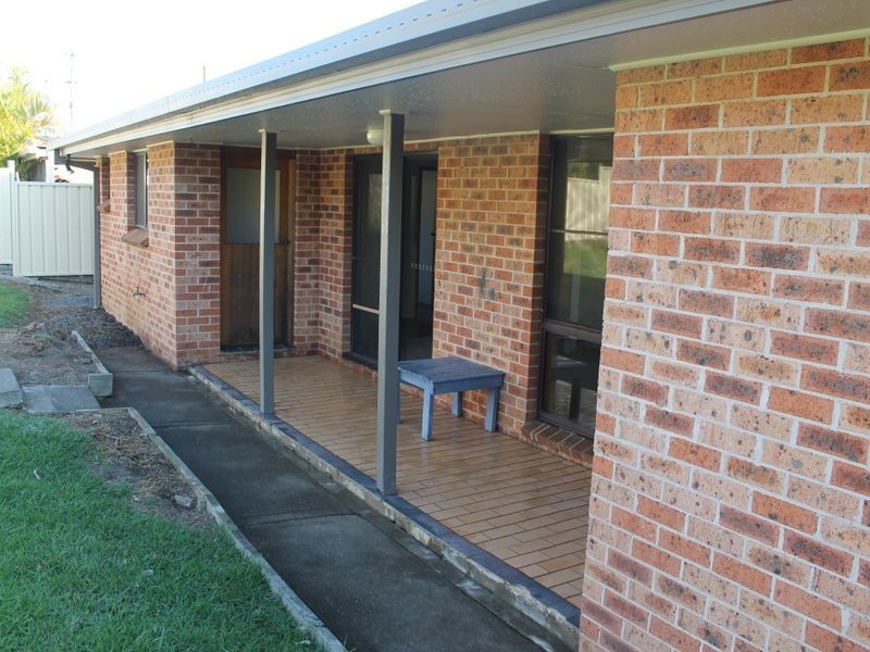 7 Kestrel Avenue, Old Bar NSW 2430