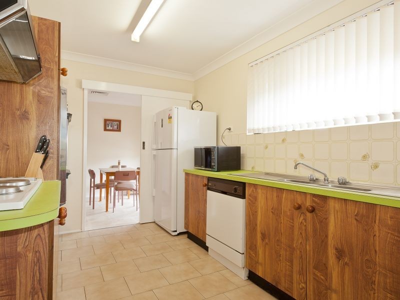 6 Telopea Drive, Taree NSW 2430