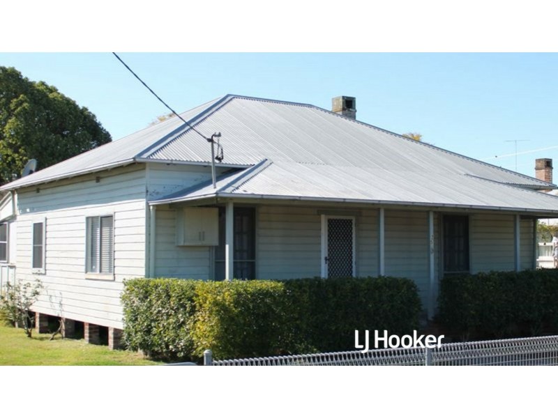 25 Florence Street, Taree NSW 2430
