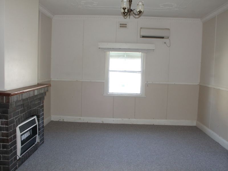 25 Florence Street, Taree NSW 2430