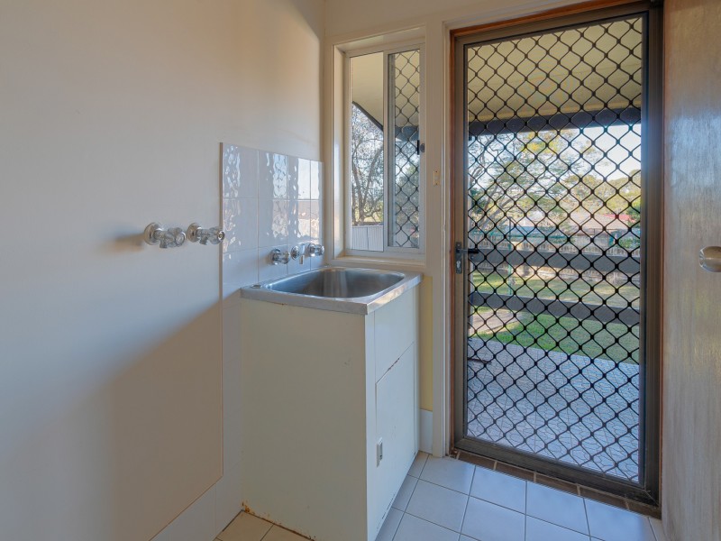 43 Kanangra Drive, Taree NSW 2430