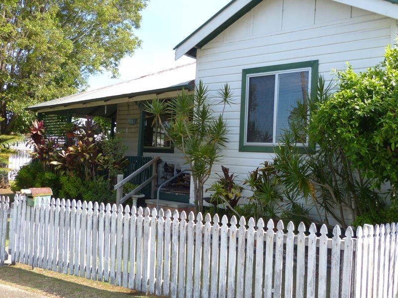 2 Queen Street, Taree NSW 2430