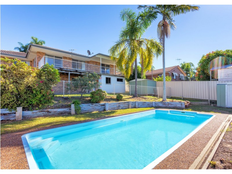 14 Talawong Drive, Taree NSW 2430