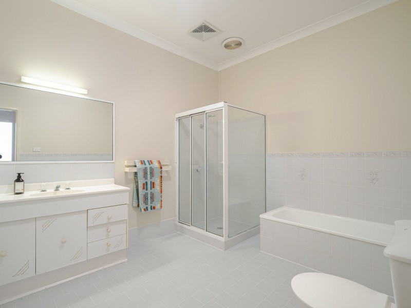 2/219-223 Victoria Street, Taree NSW 2430