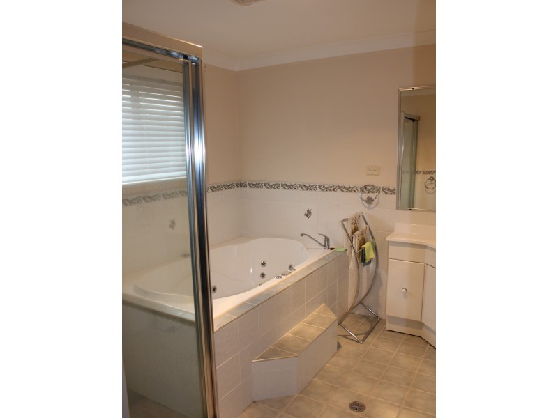 32 Talawong Drive, Taree NSW 2430