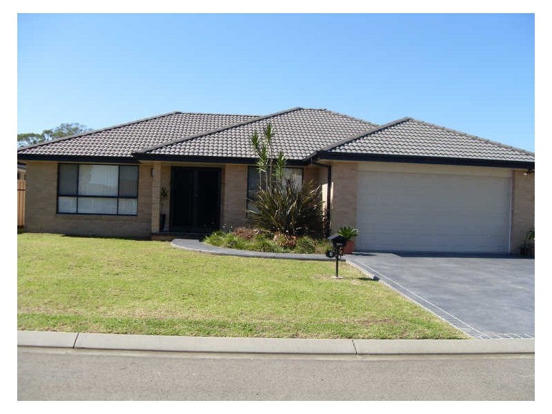 3 John Armstrong Close, Taree NSW 2430