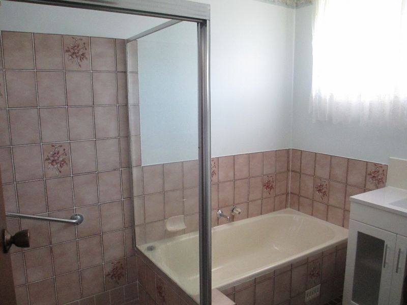 28 Bangalow Place, Taree NSW 2430