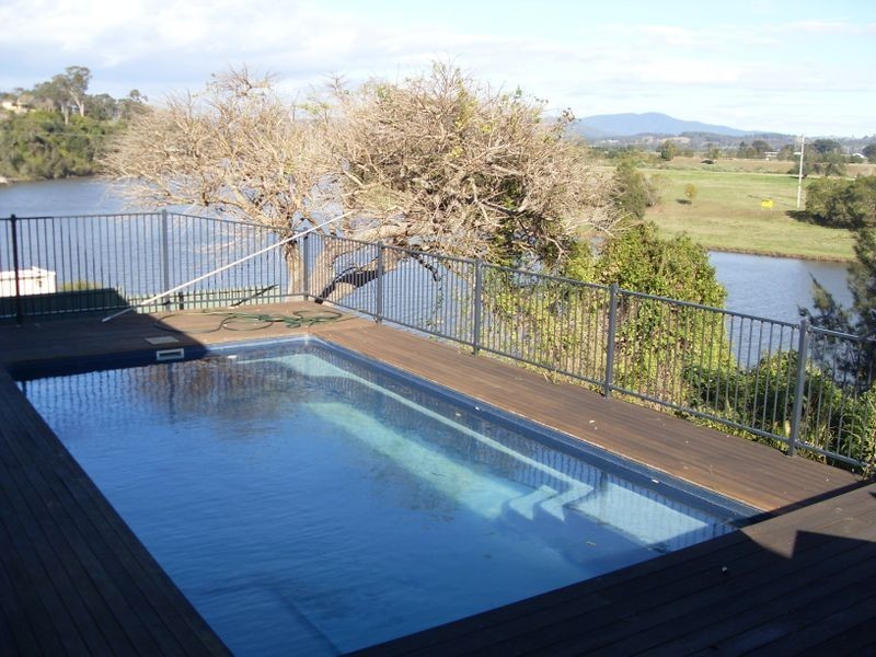 8 Cowan Road, Taree NSW 2430