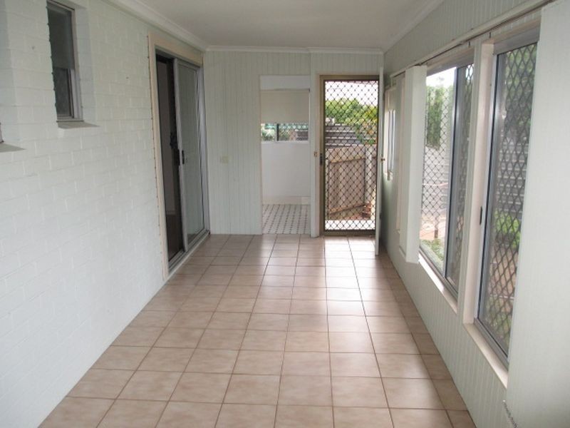 2/18 Nicoll Street, Taree NSW 2430