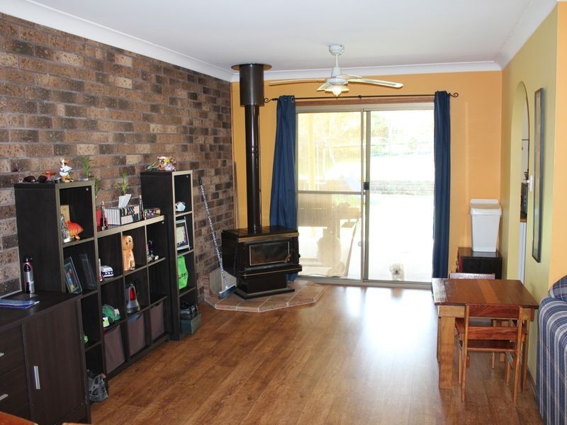 27 Lawson Crescent, Taree NSW 2430