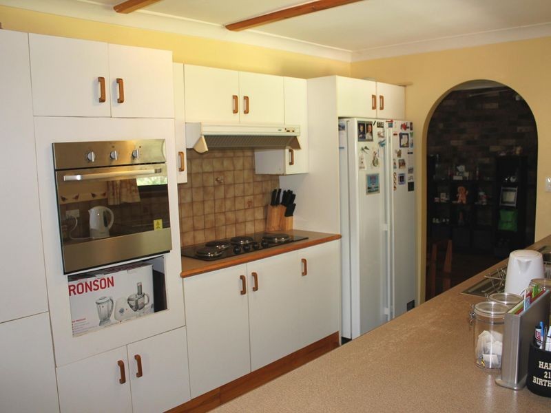 27 Lawson Crescent, Taree NSW 2430
