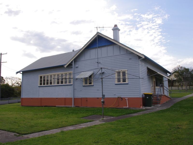 22 Nicoll Street, Taree NSW 2430