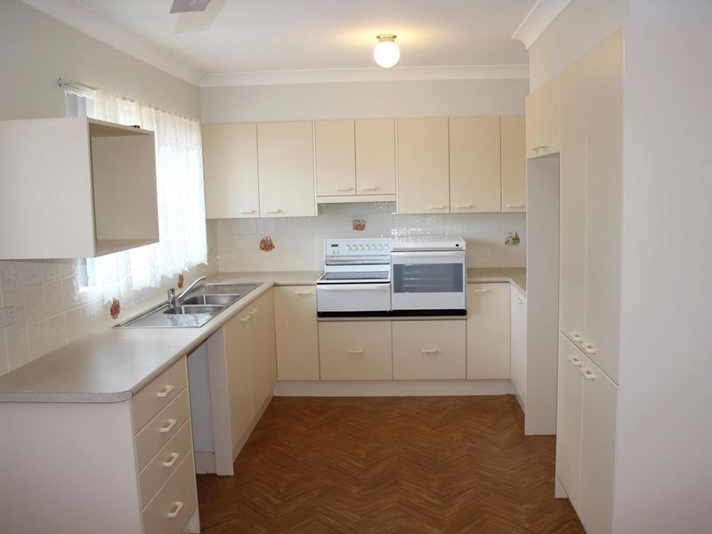 37 Bushland Drive, Taree NSW 2430