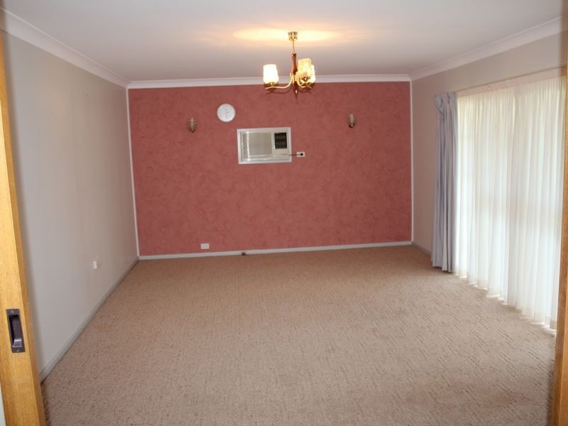 37 Bushland Drive, Taree NSW 2430