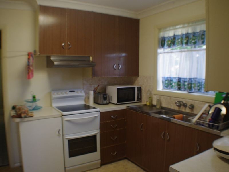 2a Bahtoo Parade, Taree NSW 2430