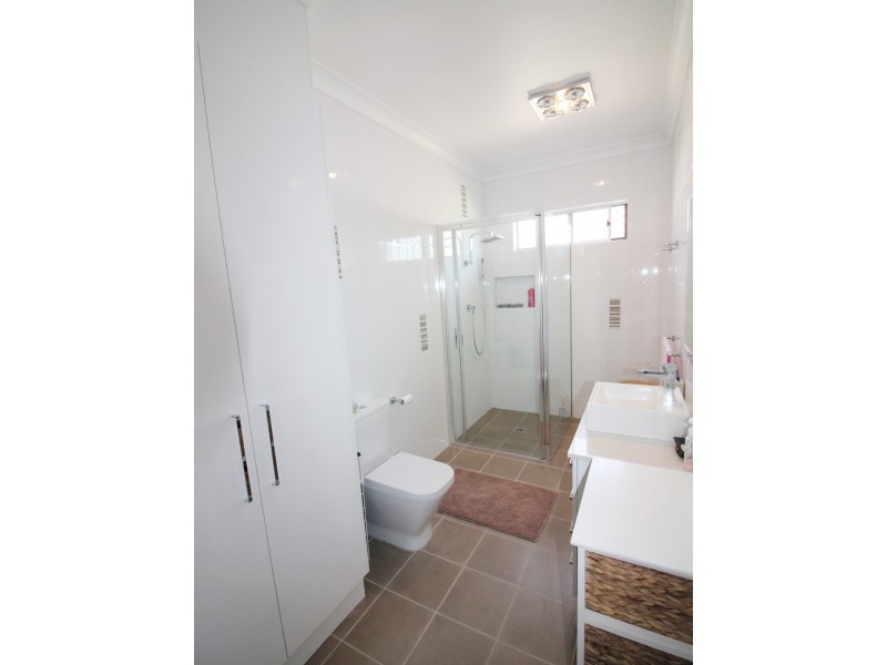 6 Spence Street, Taree NSW 2430