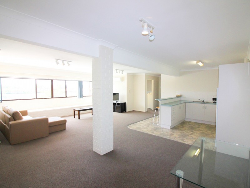 5/219-223 Victoria Street, Taree NSW 2430