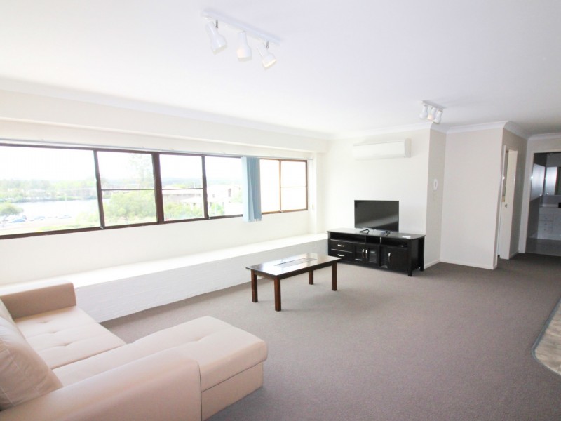 5/219-223 Victoria Street, Taree NSW 2430