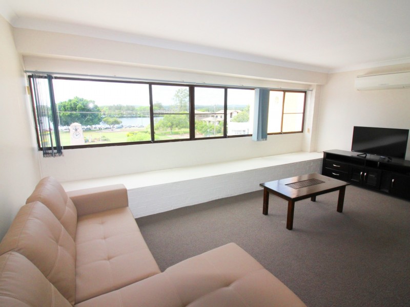 5/219-223 Victoria Street, Taree NSW 2430