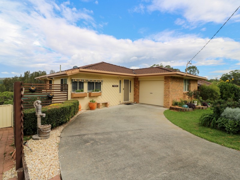 11 Caparra Close, Tinonee NSW 2430