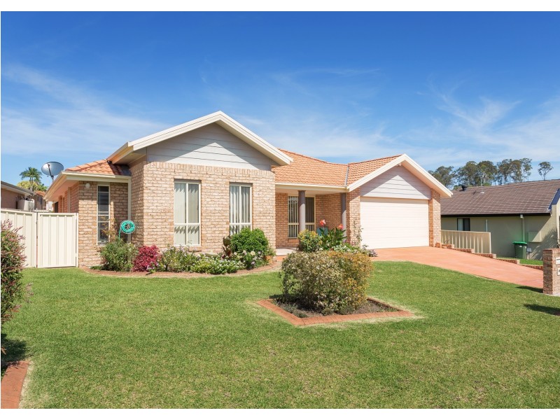 11 Duranbar Place, Taree NSW 2430