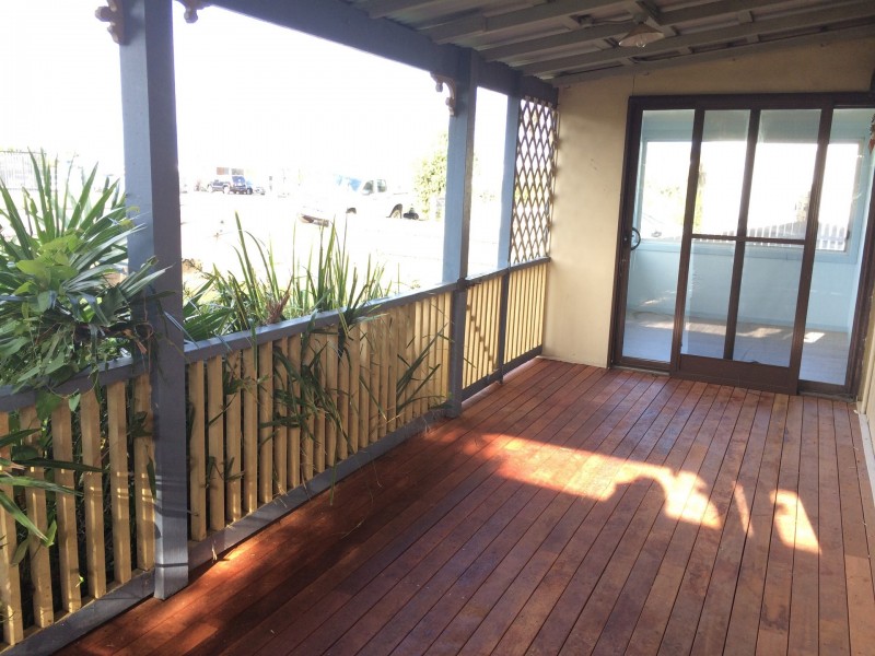 6 Railway Parade, Taree NSW 2430