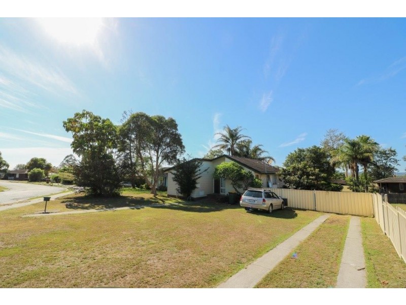 1 Pindari Crescent, Taree NSW 2430