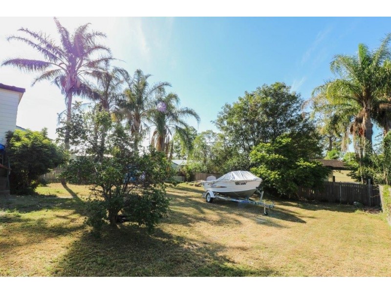1 Pindari Crescent, Taree NSW 2430