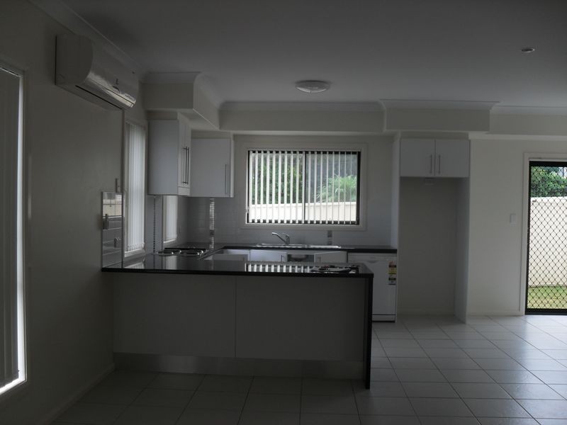 1/1 Connell Street, Old Bar NSW 2430