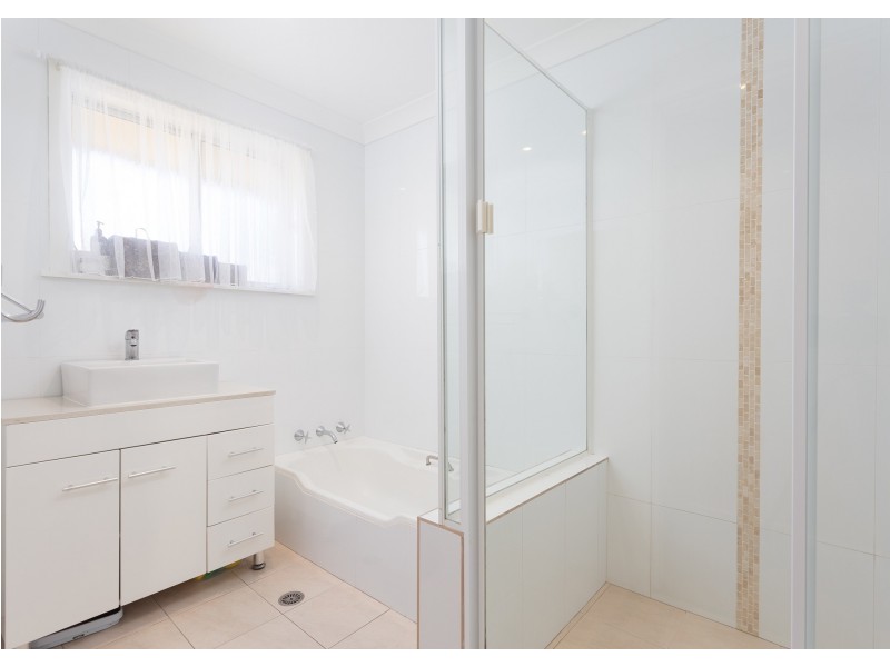 6 Wootton Crescent, Taree NSW 2430