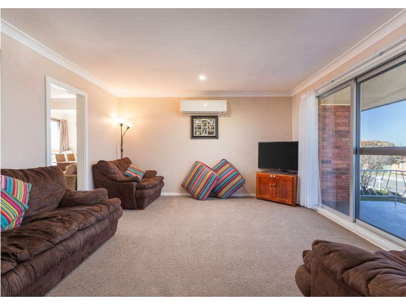 6 Wootton Crescent, Taree NSW 2430