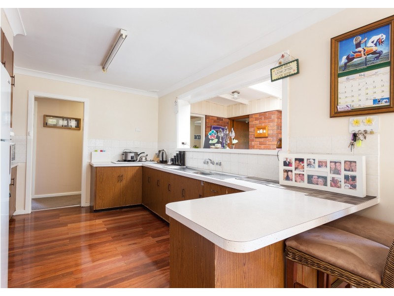 6 Wootton Crescent, Taree NSW 2430