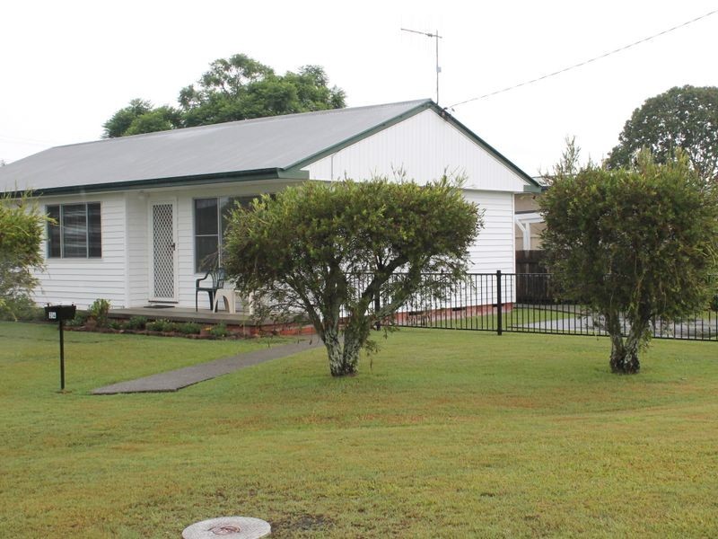 24 Dolphin Avenue, Taree NSW 2430