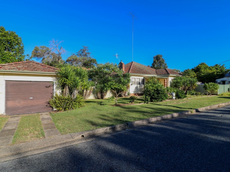 6 Albert Street, Taree NSW 2430