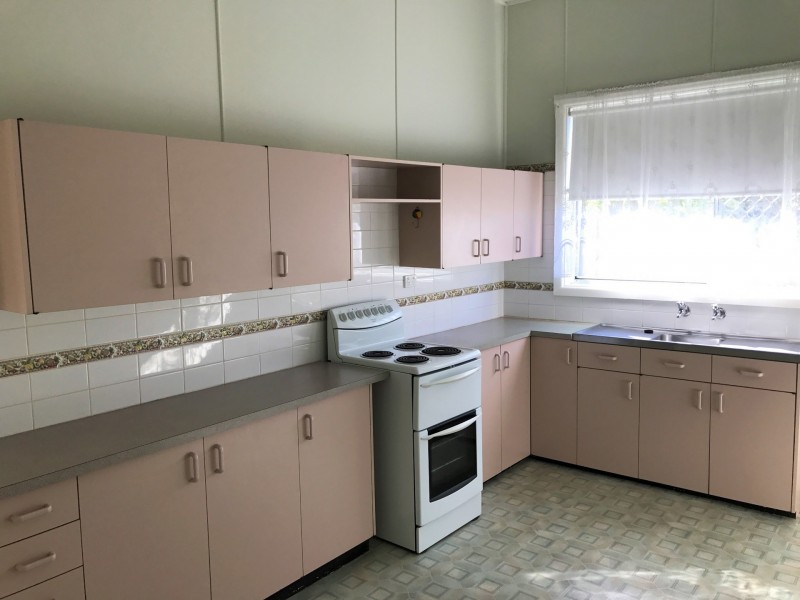 27 Dolphin Avenue, Taree NSW 2430