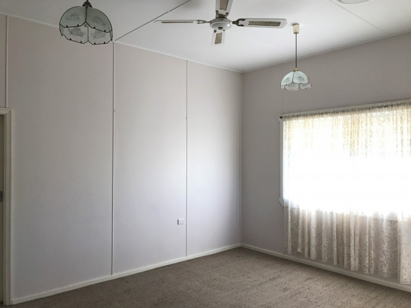 27 Dolphin Avenue, Taree NSW 2430