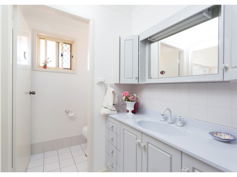 25 Petken Drive, Taree NSW 2430