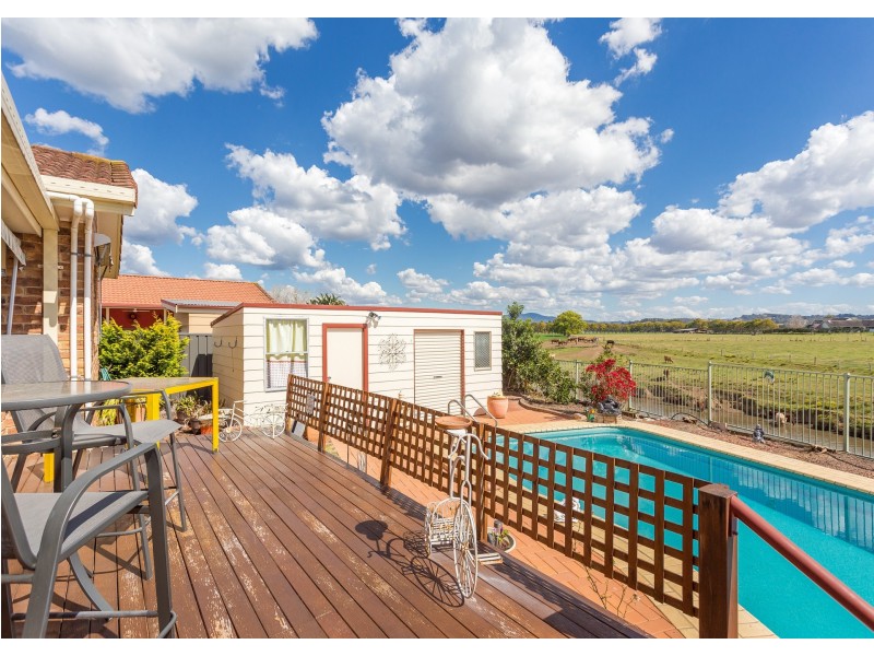 25 Petken Drive, Taree NSW 2430