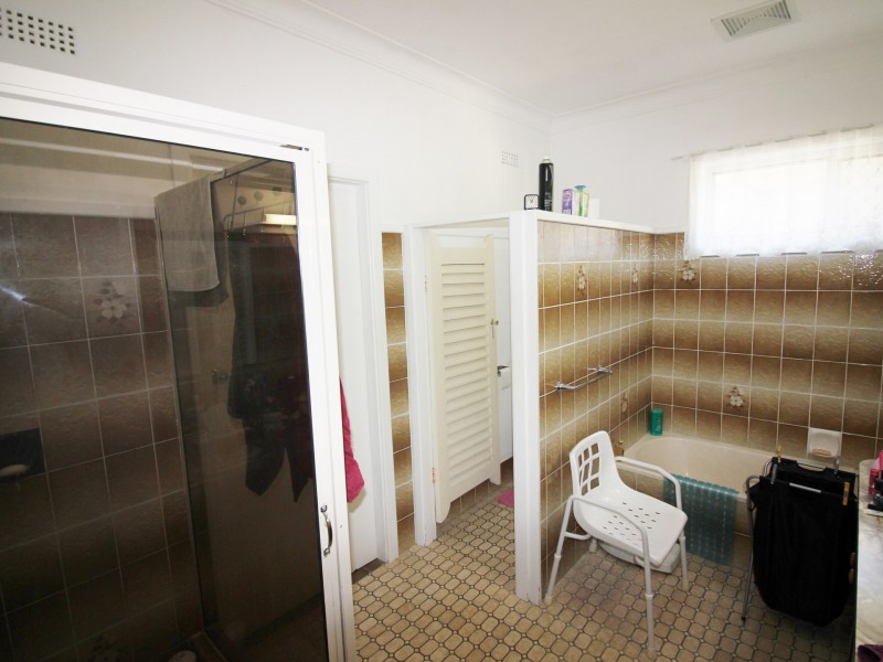 10 Edinburgh Drive, Taree NSW 2430