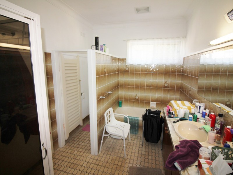 10 Edinburgh Drive, Taree NSW 2430