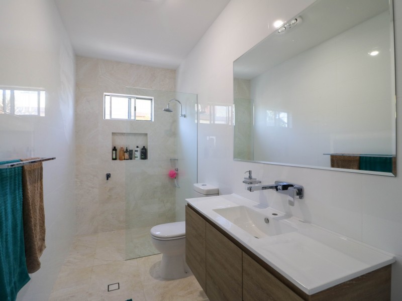 111 Edinburgh Drive, Taree NSW 2430