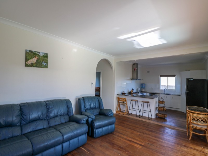 111 Edinburgh Drive, Taree NSW 2430