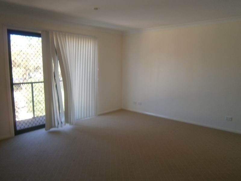 2/1 Connell Street, Old Bar NSW 2430