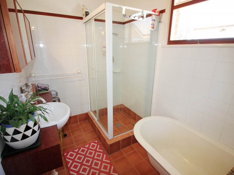 11 Frances Street, Taree NSW 2430